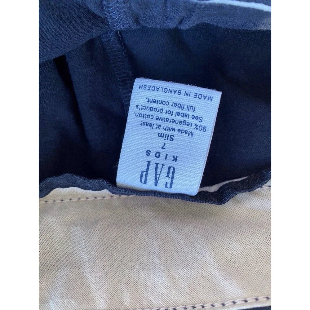 Gap girl’s uniform skirt size 7 slim in navy